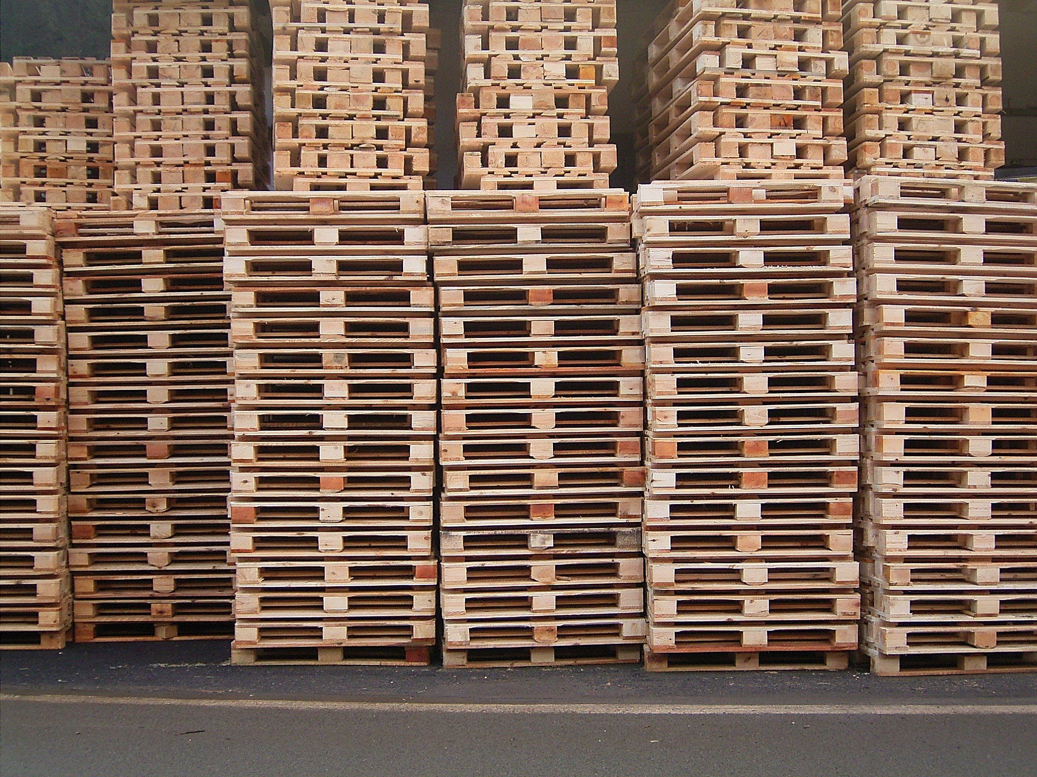 re manufactured pallets